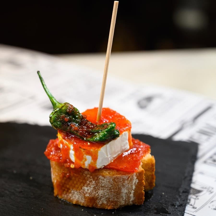 Formaggio di capra con salsa Drac